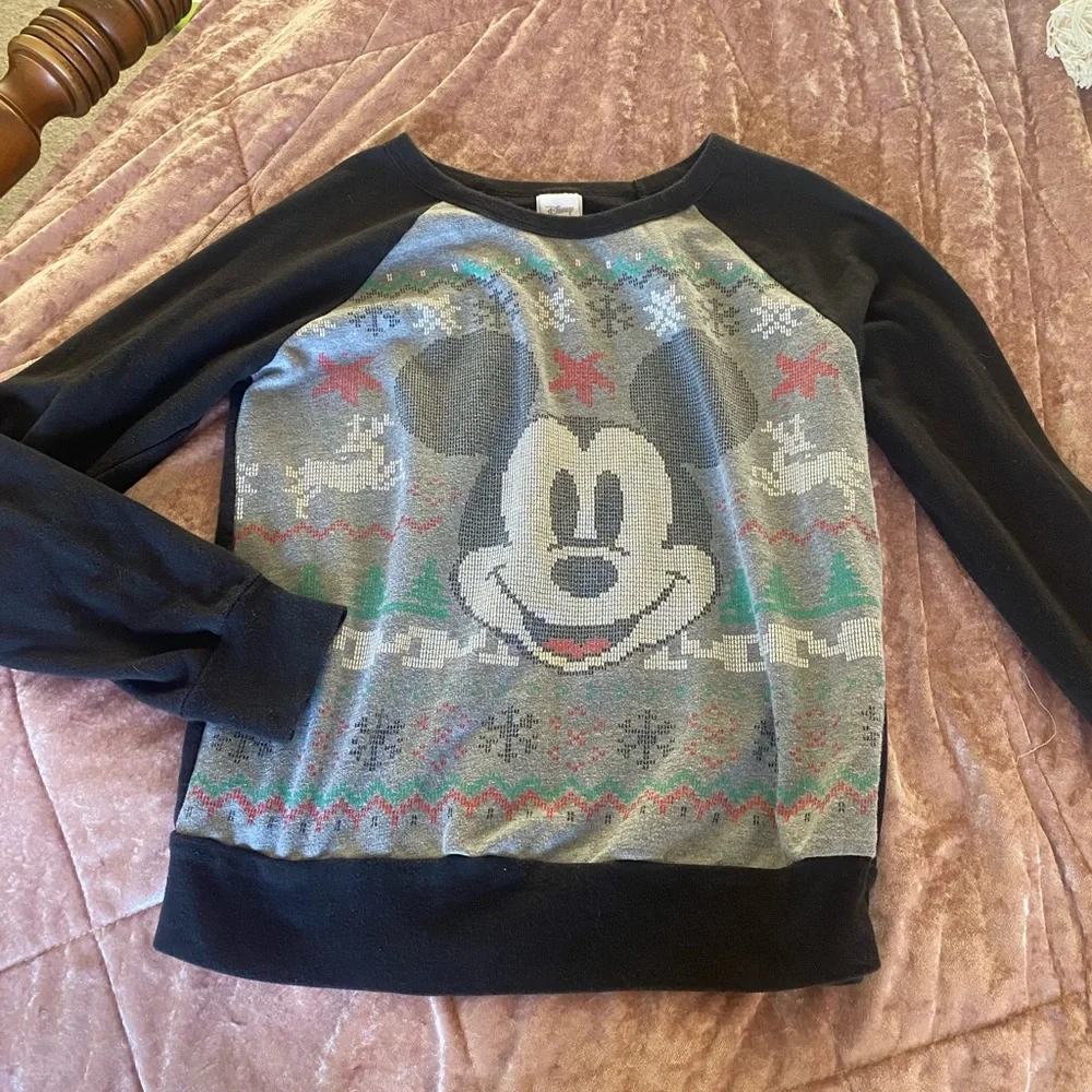 Mickey Mouse sweater - Picture 1 of 3